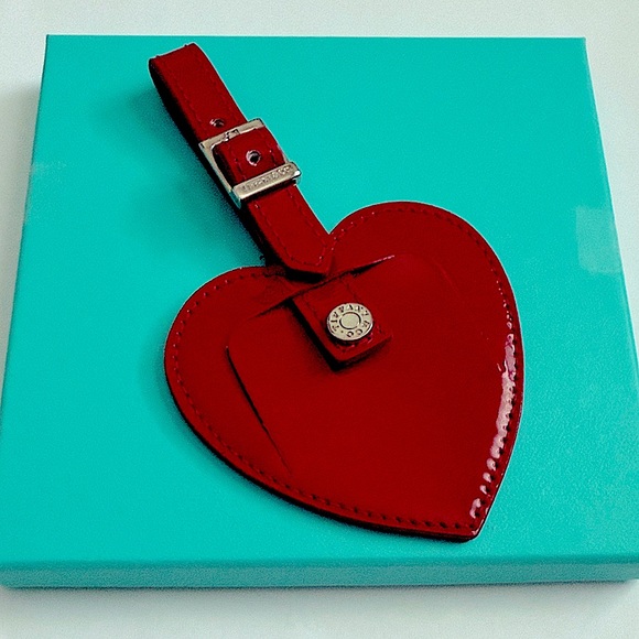 ❤️🩵Tiffany & Co. Patent Leather Red Heart Luggage Tag w/ Silver Accents - Picture 1 of 11